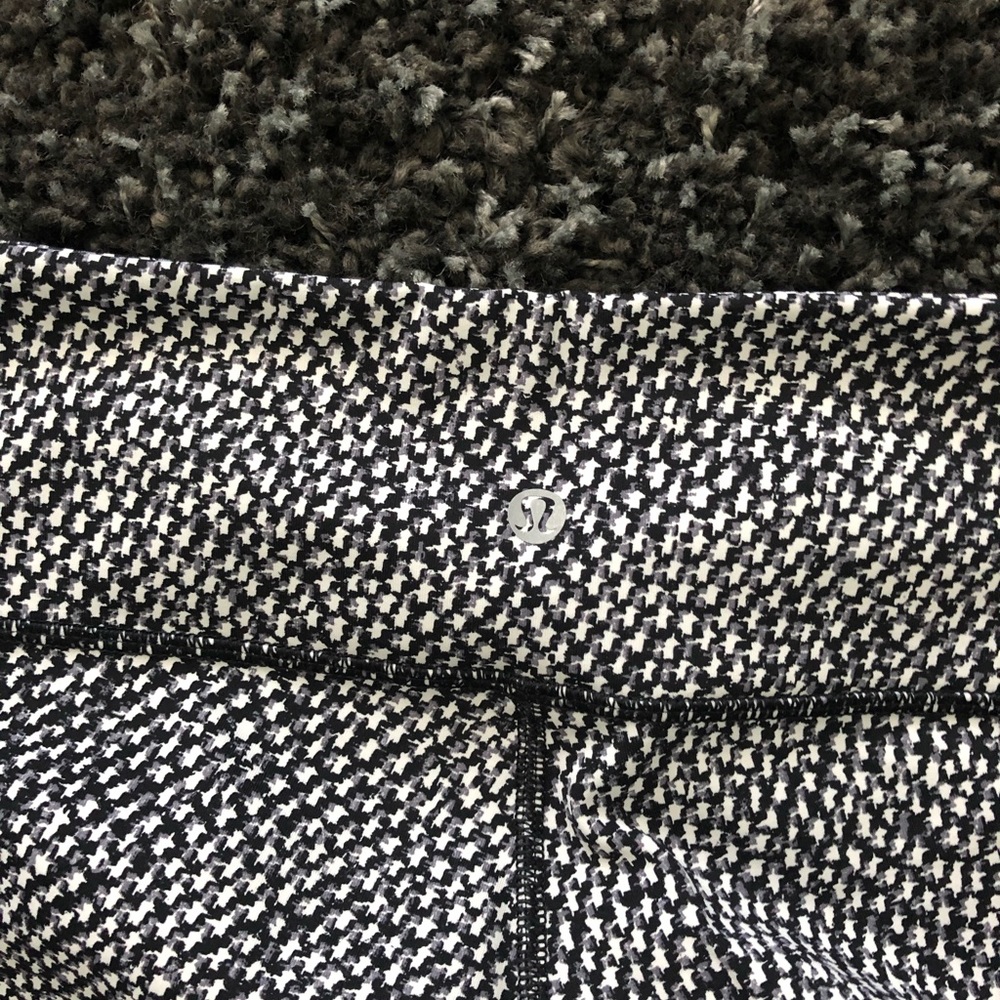Lululemon crop leggings